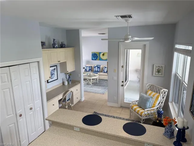 Kitchen Dining Area