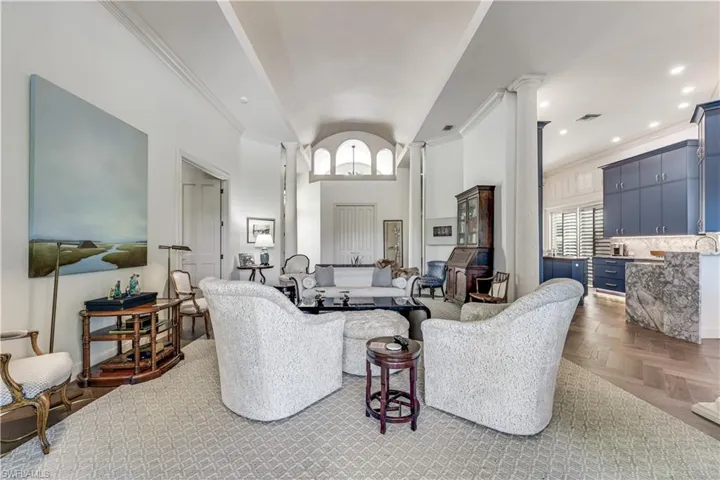 7913 Via Vecchia, Naples, Florida 34108
