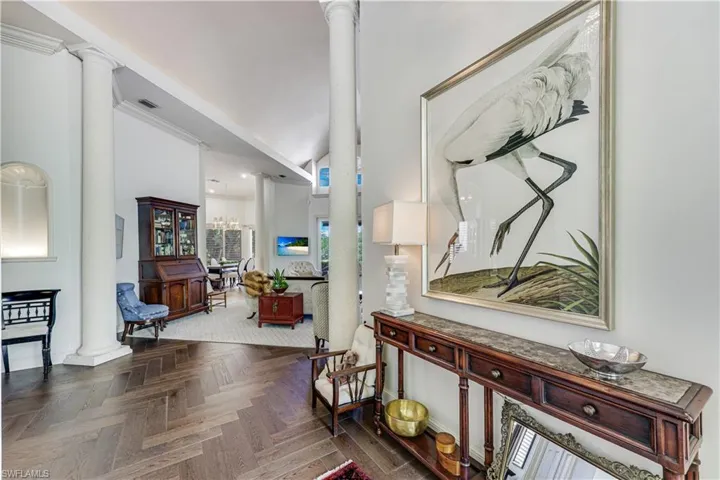 7913 Via Vecchia, Naples, Florida 34108