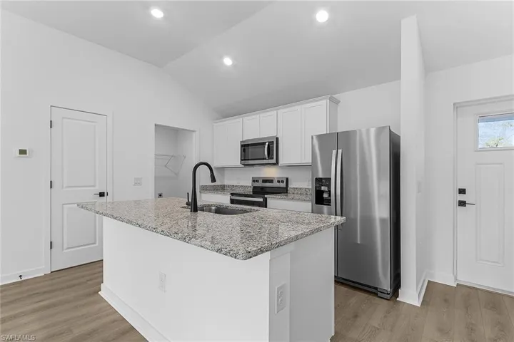 1909 NW 27th  ST, Cape Coral, FL 33993