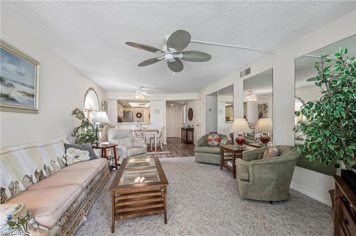 25804 Cockleshell DR # 318, BONITA SPRINGS FL 34135