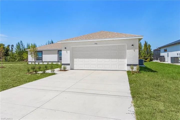 923 Ne 1st Ave, Cape Coral, Florida 33909