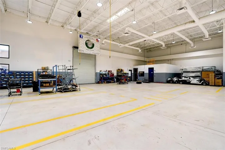 16121  Lee  RD, Fort Myers, FL 33912
