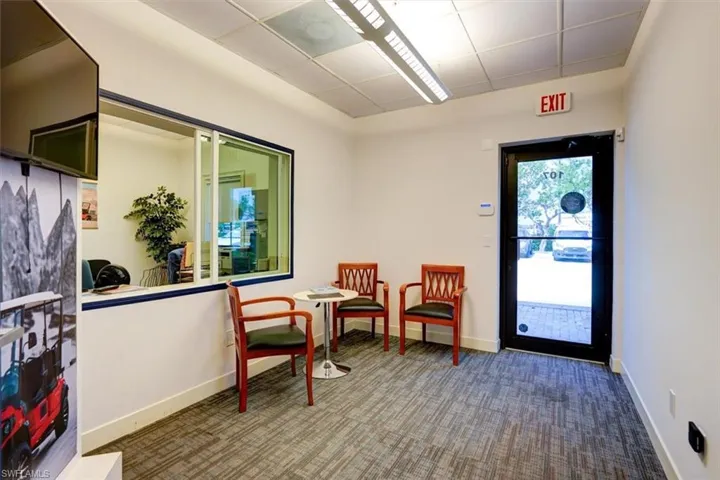 16121  Lee  RD, Fort Myers, FL 33912