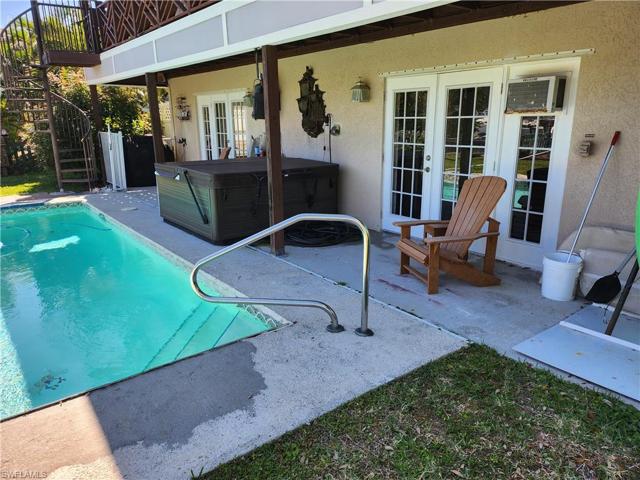 409  Luzon  AVE, Naples, FL 34113