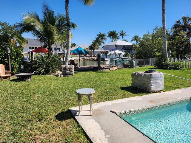 409  Luzon  AVE, Naples, FL 34113