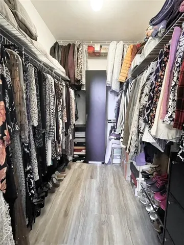Walk-in closet