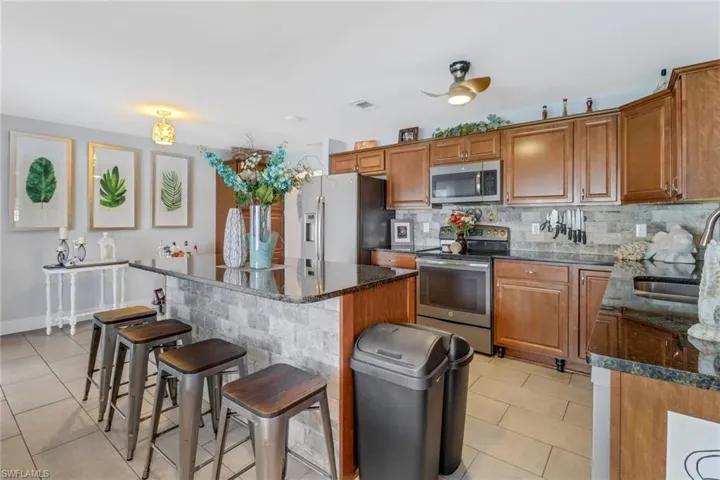 2709  Shelby  PKWY, Cape Coral, FL 33904