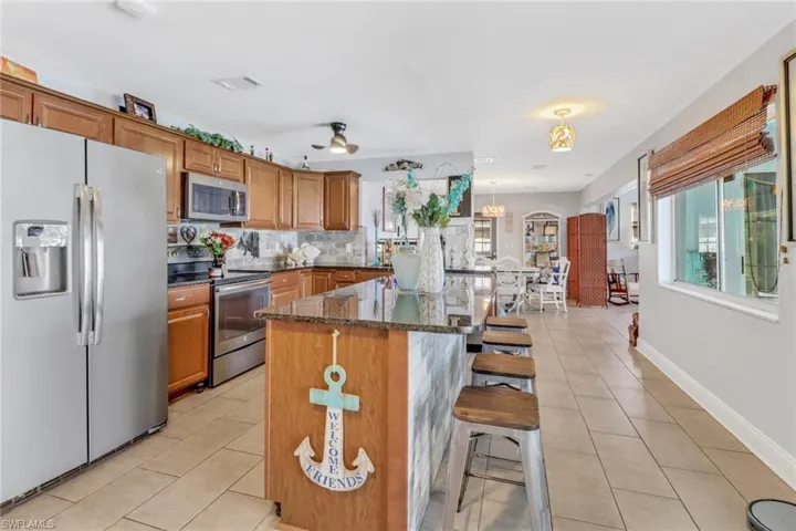 2709  Shelby  PKWY, Cape Coral, FL 33904