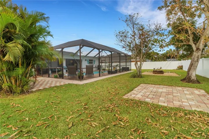 2709  Shelby  PKWY, Cape Coral, FL 33904