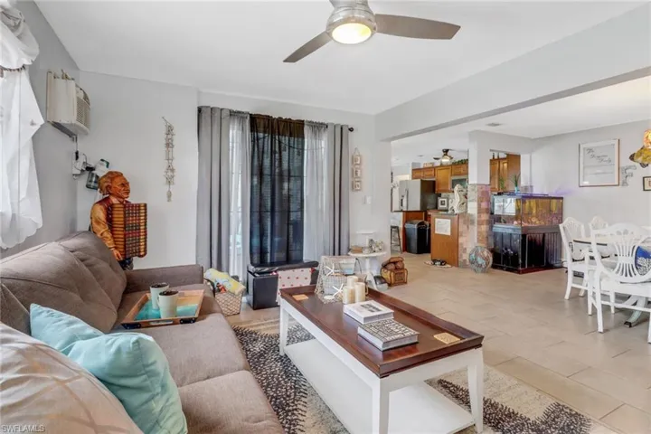 2709  Shelby  PKWY, Cape Coral, FL 33904