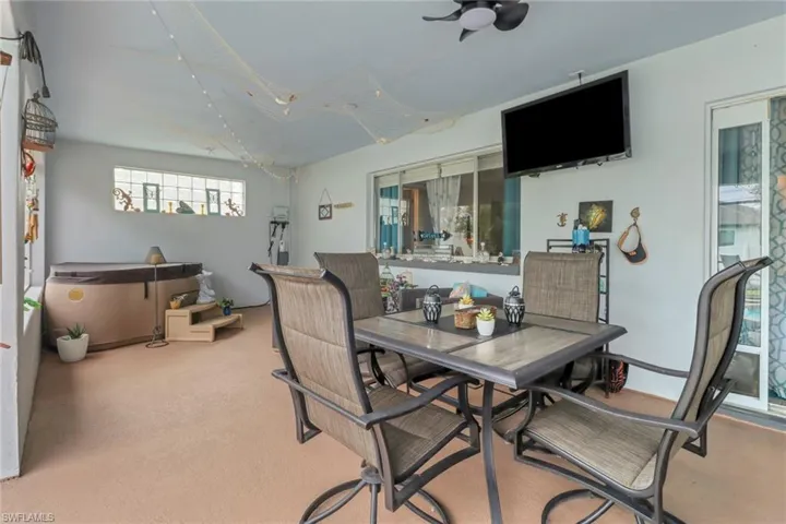 2709  Shelby  PKWY, Cape Coral, FL 33904