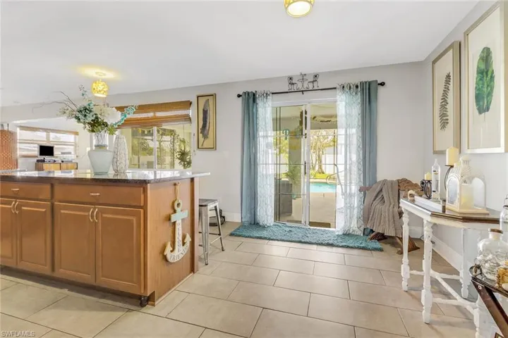 2709  Shelby  PKWY, Cape Coral, FL 33904