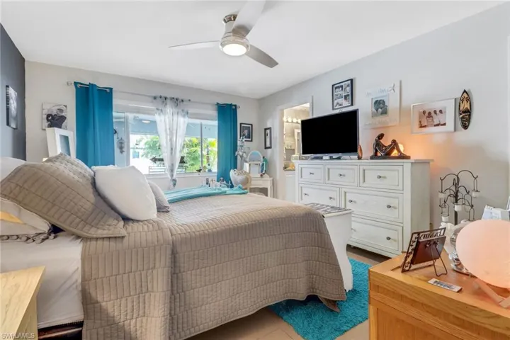 2709  Shelby  PKWY, Cape Coral, FL 33904