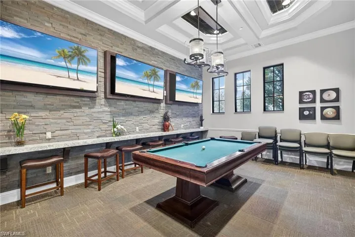 9452 Foxglove Ln, Naples, Florida 34120