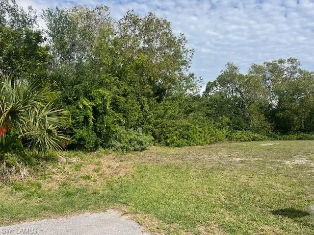 201 Se 2nd St, Cape Coral, Florida 33990