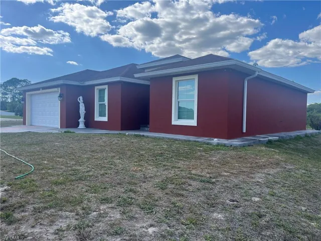 5060  Benton  ST, Lehigh Acres, FL 33971