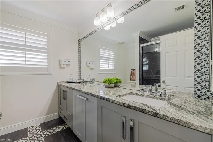11141 Lakeland Cir, Fort Myers, Florida 33913