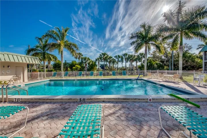 6725 Winkler Rd B-202, Fort Myers, Florida 33919