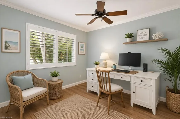 587  Parkwood  LN, Naples, FL 34103