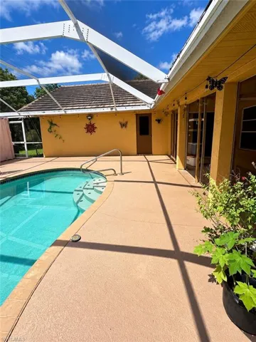 688 Morningmist Ln, Lehigh Acres, Florida 33974