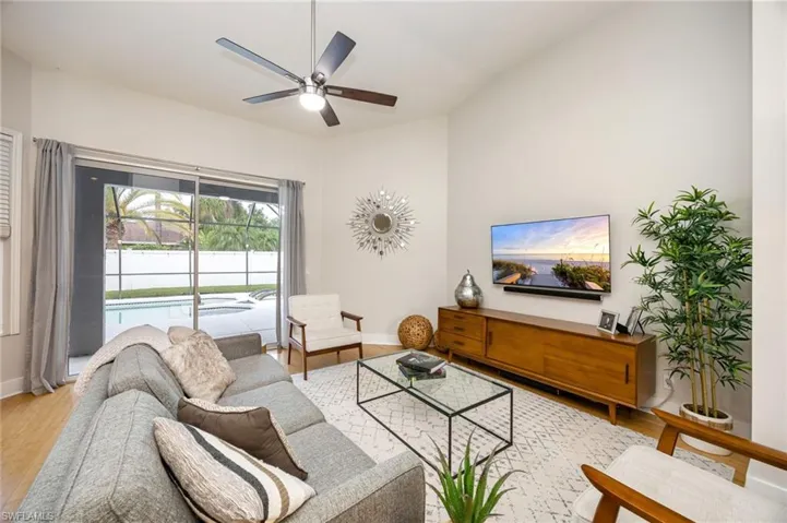 382  Burnt Pine  DR, Naples, FL 34119