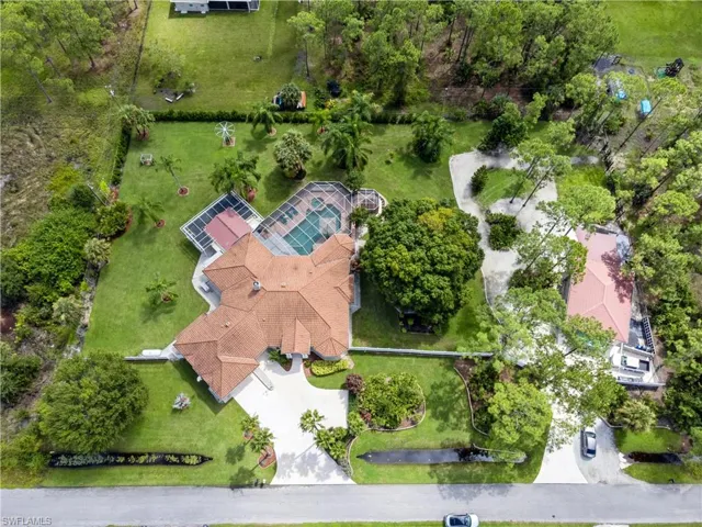 Drone / aerial view - totally fenced