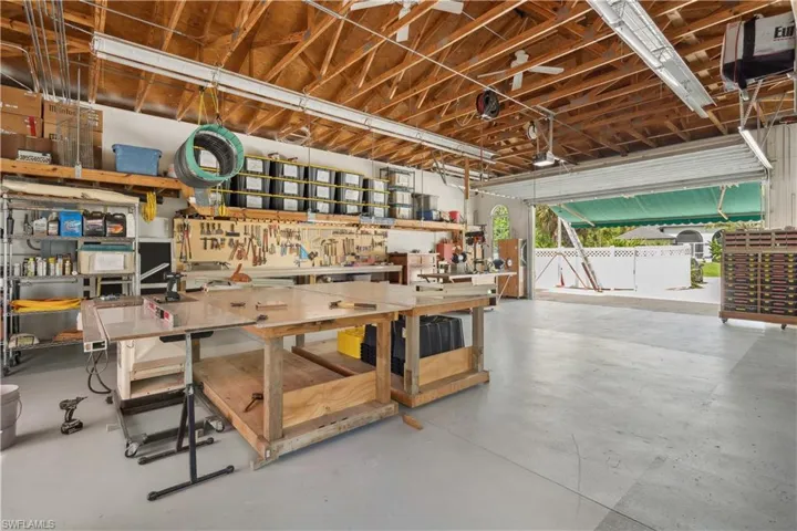 1200 sq.ft. Workshop with concrete floor