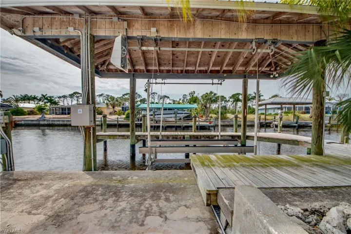 3579 Manatee DR, ST. JAMES CITY FL 33956