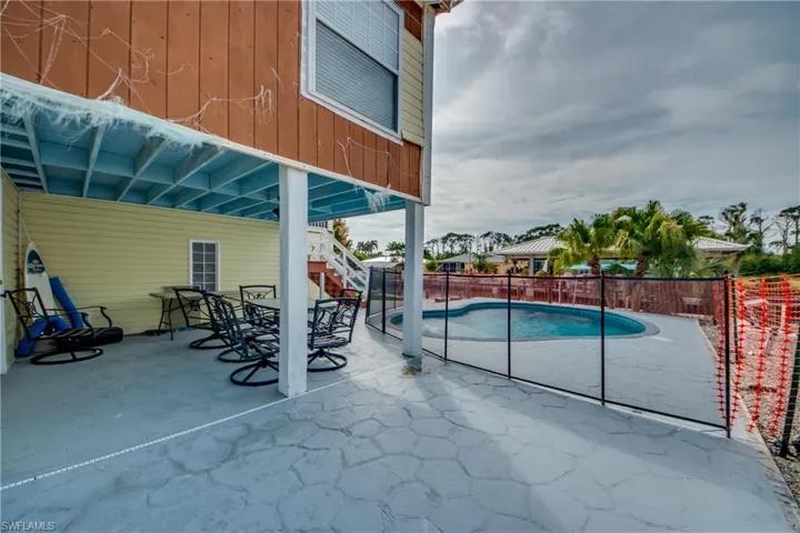 3579 Manatee DR, ST. JAMES CITY FL 33956