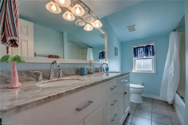 3579 Manatee DR, ST. JAMES CITY FL 33956