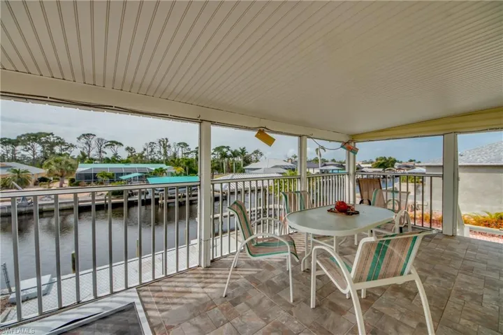 3579 Manatee DR, ST. JAMES CITY FL 33956