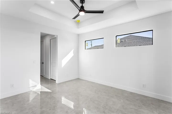 3318 Ne 13th Pl, Cape Coral, Florida 33909