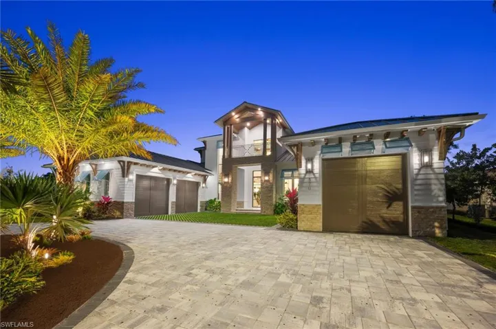 570 Harbour Dr, Naples, Florida 34103