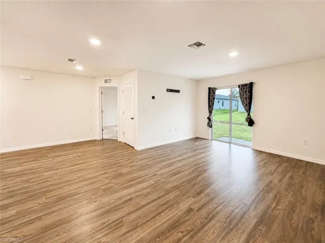 936 Panda Dr, Lehigh Acres, Florida 33974
