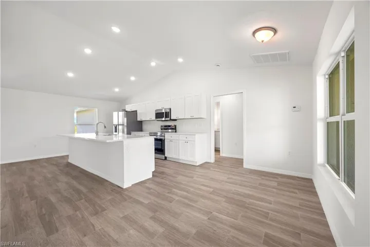 2200 NW 6th  ST, Cape Coral, FL 33993