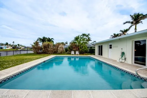 913 43rd TER, Cape Coral, FL 33904,224090746