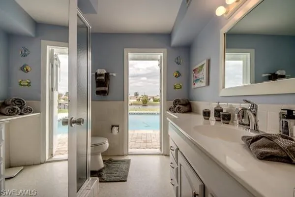 913 43rd TER, Cape Coral, FL 33904,224090746