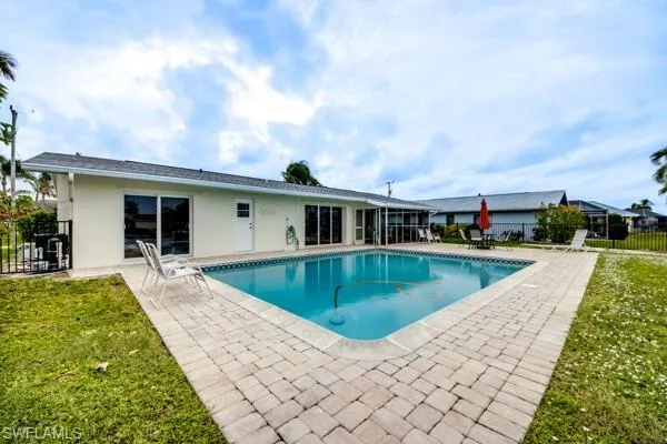 913 43rd TER, Cape Coral, FL 33904,224090746