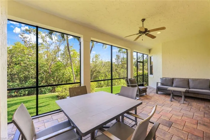large lanai along the back go the home