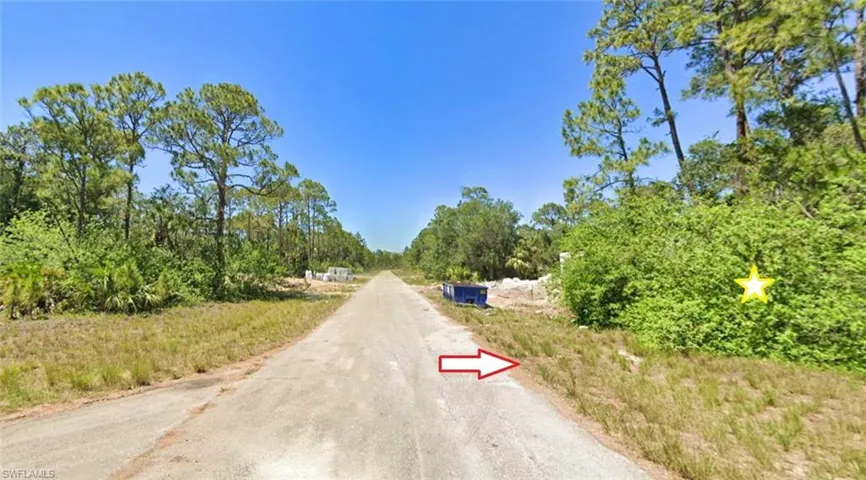 905  Emerald  ST, Labelle, FL 33935