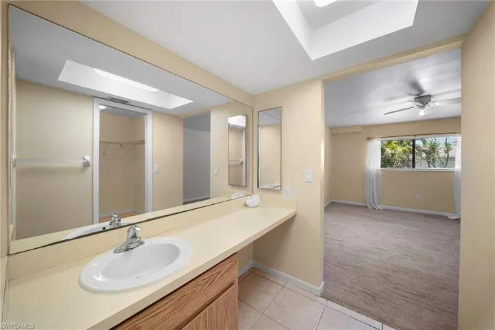 3917 Country Club Blvd 102, Cape Coral, Florida 33904