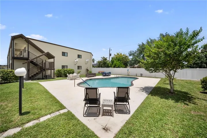 3917 Country Club Blvd 102, Cape Coral, Florida 33904