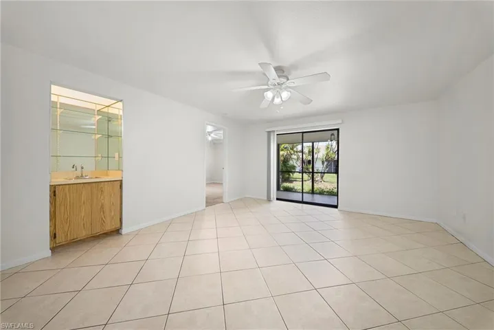 3917 Country Club Blvd 102, Cape Coral, Florida 33904