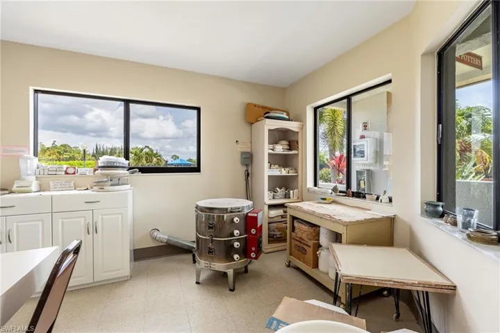 1580 Pine Valley Dr 415, Fort Myers, Florida 33907