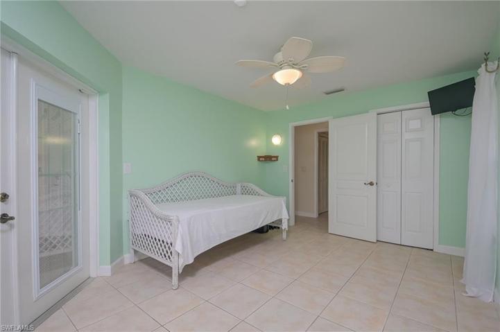 418 Glendale AVE, LEHIGH ACRES FL 33936