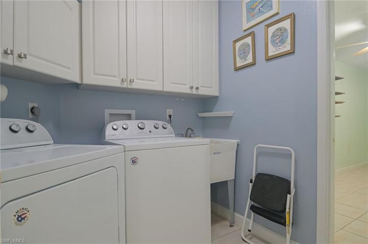 418 Glendale AVE, LEHIGH ACRES FL 33936