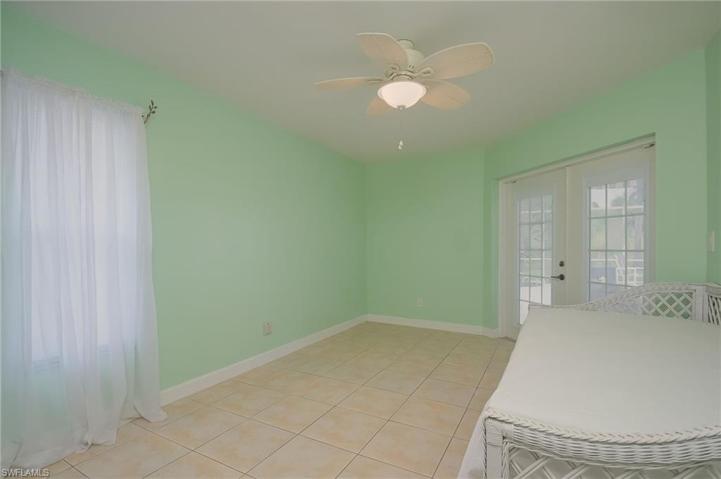 418 Glendale AVE, LEHIGH ACRES FL 33936