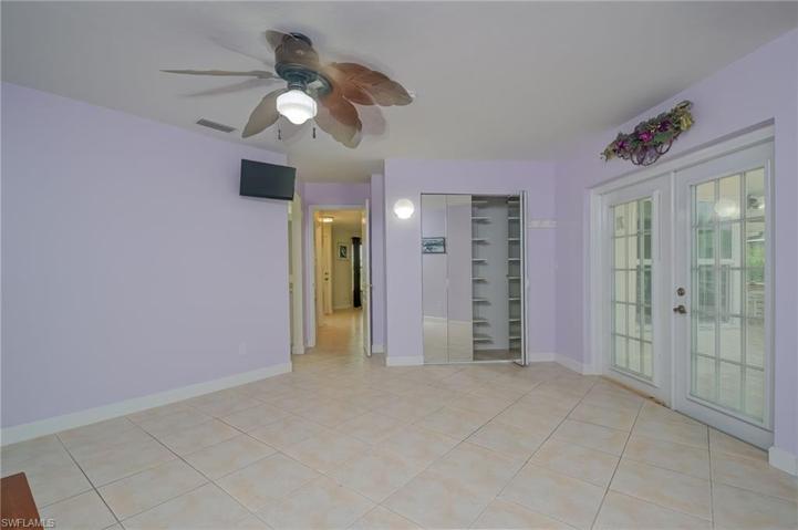 418 Glendale AVE, LEHIGH ACRES FL 33936