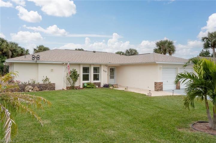 418 Glendale AVE, LEHIGH ACRES FL 33936
